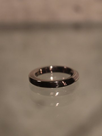 TWISTED RING