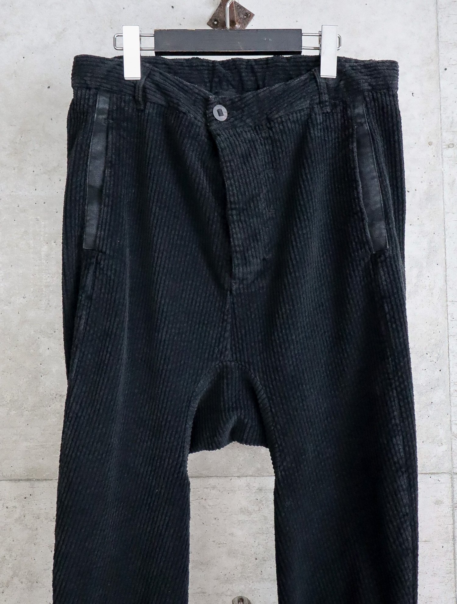 P4 PANTS / BORIS BIDJAN SABERI (ボリスビジャンサベリ) 神戸 SHELTER2