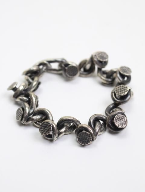 数回短時間着用の美品になりますグイディシルバーブレスレット BIG NAILS SILVER BRACELET