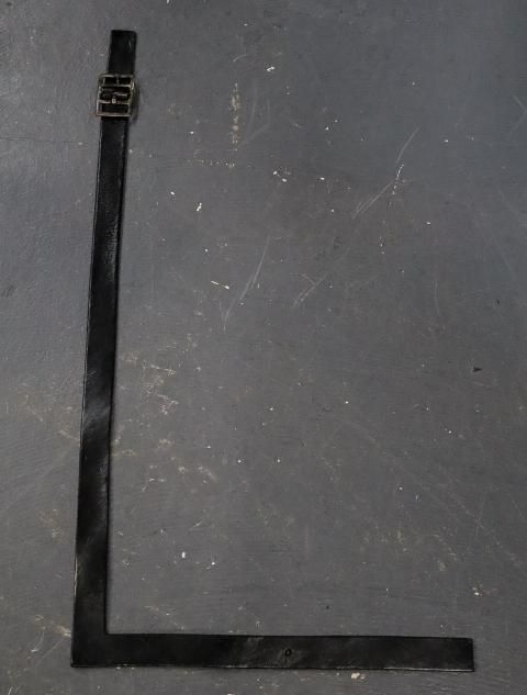L L