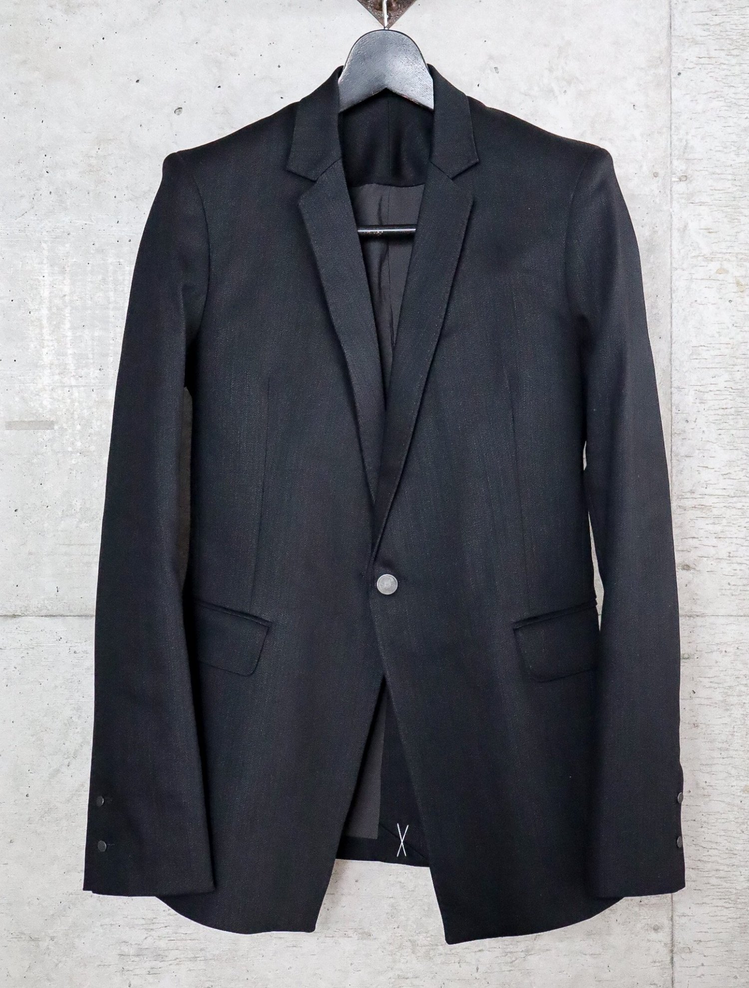 SUIT3 / BORIS BIDJAN SABERI 神戸 SHELTER2