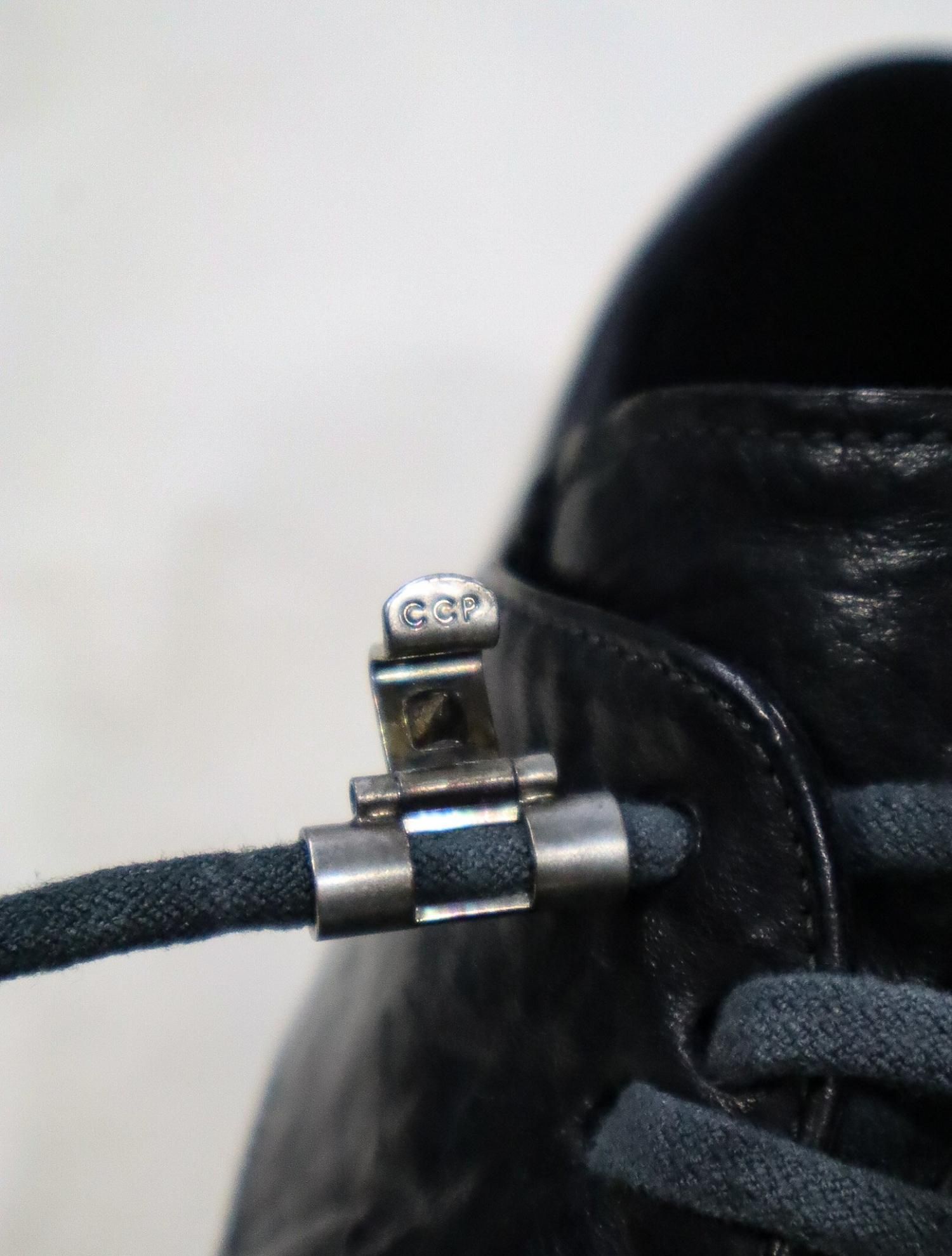 キャロルページ OBJECT DYED GOODYEAR PROSTHETIC SPUR-BITER OFFICER / CAROL