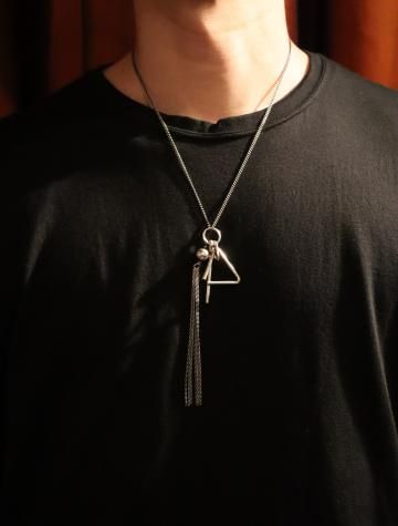 OVIN NECKLACE WITH MUSIC PENDANT