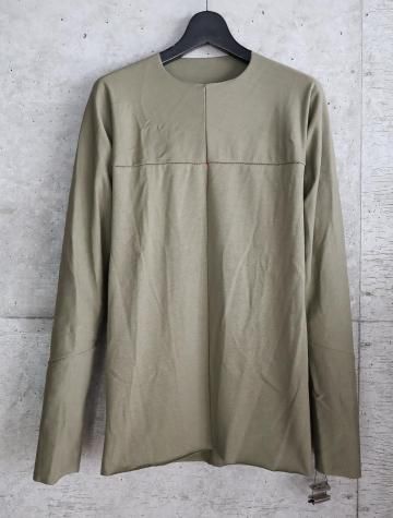 <img class='new_mark_img1' src='https://img.shop-pro.jp/img/new/icons8.gif' style='border:none;display:inline;margin:0px;padding:0px;width:auto;' />one piece long sleeve t-shirt
