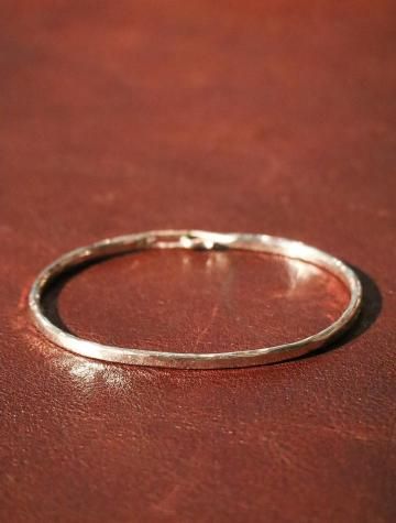 <img class='new_mark_img1' src='https://img.shop-pro.jp/img/new/icons8.gif' style='border:none;display:inline;margin:0px;padding:0px;width:auto;' />bangle hook forged