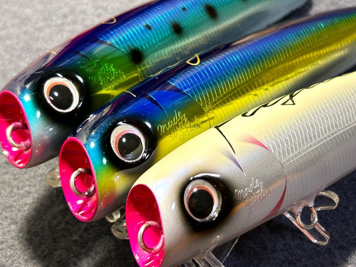 FUJITUBO LURE SURFACE CRAWLER 190F NB-EYE-TOKYO