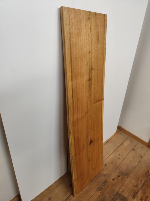 クルミ無垢板テーブル天板　オイル仕上げ 無垢の天板を仕上げるオイルはくるみ油が簡単最適！塗り方や注意