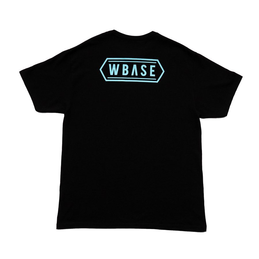 <img class='new_mark_img1' src='https://img.shop-pro.jp/img/new/icons2.gif' style='border:none;display:inline;margin:0px;padding:0px;width:auto;' />W-BASE - HEX LOGO TEE - BLACK / TEAL