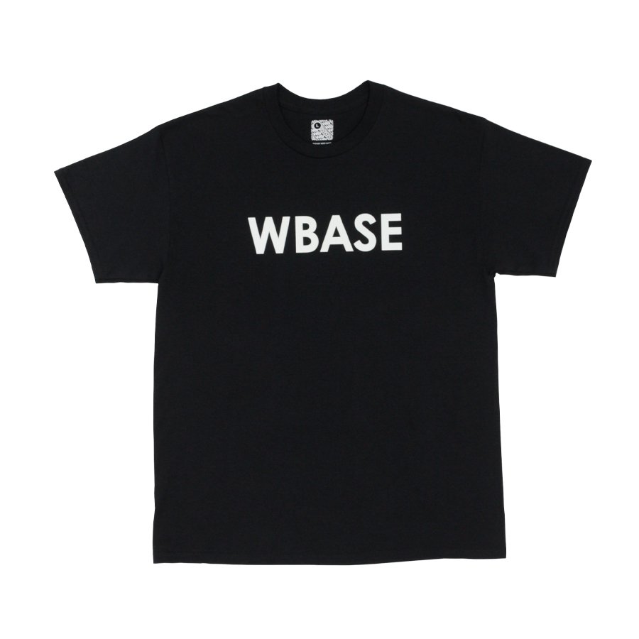 <img class='new_mark_img1' src='https://img.shop-pro.jp/img/new/icons1.gif' style='border:none;display:inline;margin:0px;padding:0px;width:auto;' />W-BASE - WARMY LOGO TEE - BLACK / GLOW IN THE DARK