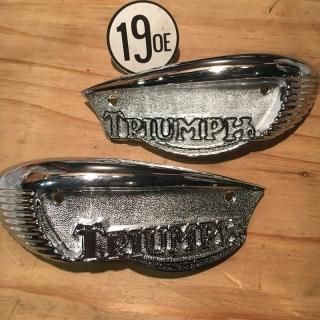 TRIUMPH 旧エンブレムとグリップセット TRIUMPH 旧エンブレムとグリップセット TRIUMPH 旧エンブレムと
