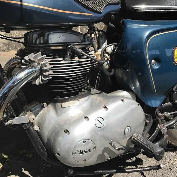 ヴィンテージ　タンク　トライアンフ　bsa BSA TRIUMPH ファイバータンク トライアンフ 千里浜