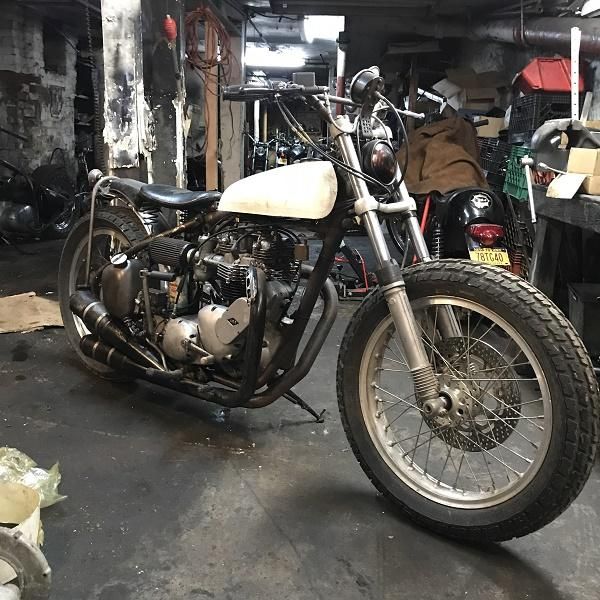 TRIUMPH 750 TRACK RACER - GreenSmith