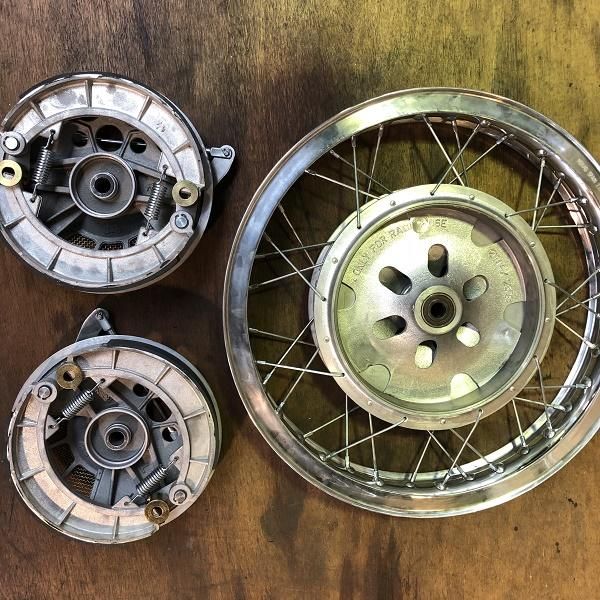 トライアンフ　ヴィンテージ　フロントドラムブレーキ J&M フロント周り加工から | J&M cycleのブログ