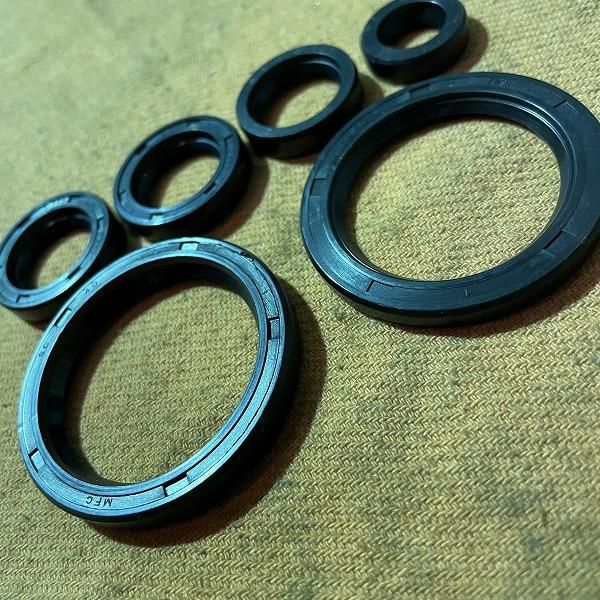 エンジン&ギアボックスオイルシールセット B25/44/50/TR25 エンジン&ギアボックスオイルシールセット B25/44/50/TR25
