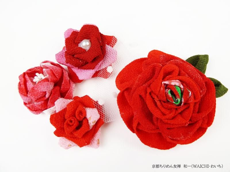 バラのつまみ細工のコサージュ作品