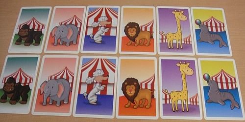 お客が当てるジャンボ動物カード