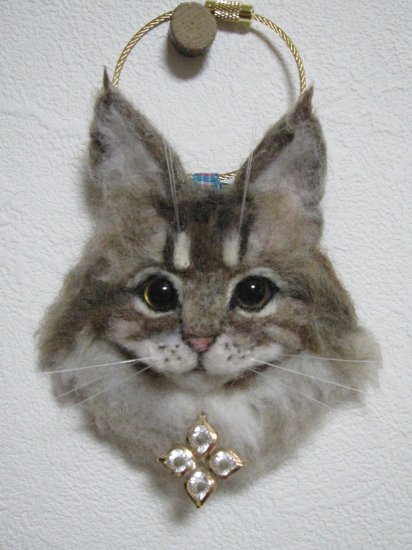 羊毛フェルト猫 リアル可愛い！メインクーン猫バッグチャームブローチ 