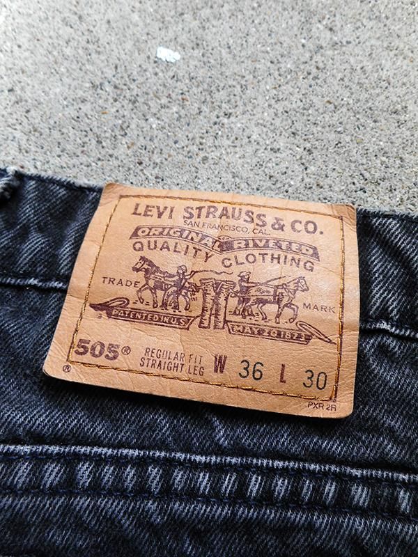 90's Levi's 505 Black Jeans - Spring Store by rightyright