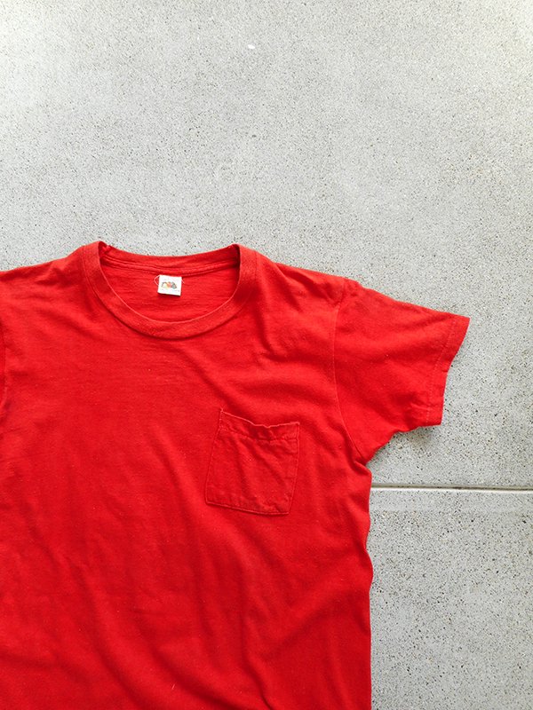 70's FRUIT OF THE LOOM Pocket Tee - Spring Store by rightyright