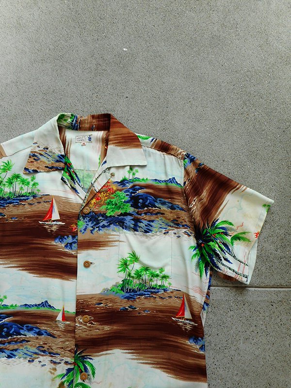 50's IOLANI Hawaiian Shirt - Spring Store by rightyright