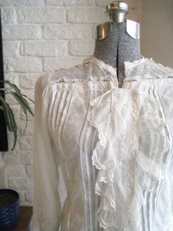 Victorian Lace Cotton Brouse