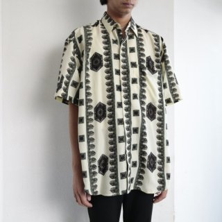 vintage oriental pattern h/s shirt