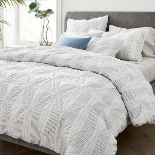 <img class='new_mark_img1' src='https://img.shop-pro.jp/img/new/icons43.gif' style='border:none;display:inline;margin:0px;padding:0px;width:auto;' />west elm ʥȥ˥˥å100 ȥ饤׳ݤĥССåȡOrganic Cotton Striped Pintuck Duvet Cover & Shams