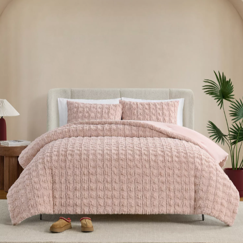 <img class='new_mark_img1' src='https://img.shop-pro.jp/img/new/icons14.gif' style='border:none;display:inline;margin:0px;padding:0px;width:auto;' />UGGʥ˥եȥС֥ݤ2å Denai Faux Fur Plush Reversible Comforter Set /Pink