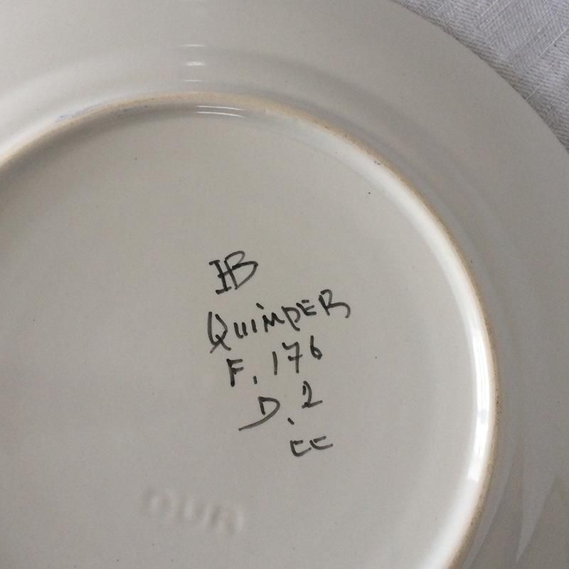 温かみのある手描きカンペール陶器皿 青A -soracoya-（空小屋）