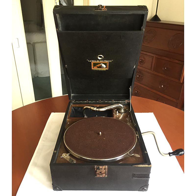 ポータブル 円盤式の蓄音機 1927製
