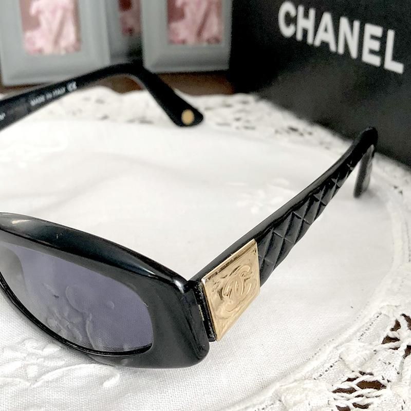 CHANELCHANEL シャネル　サングラス　ケース　タグ　箱付き　ロゴ