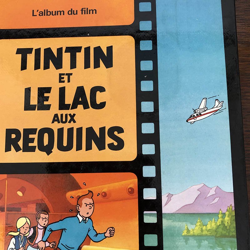 フランス古本 タンタンの冒険旅行 コミック絵本 タンタンと湖のサメ