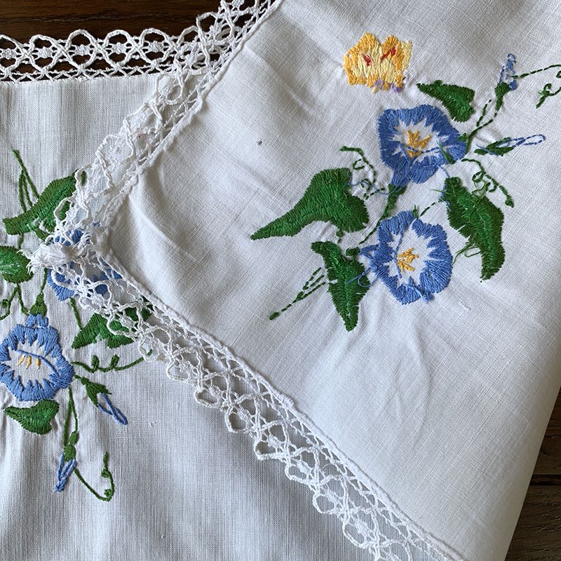 テーブルマット 色刺繍 初夏の花 テーブルセンター -soracoya