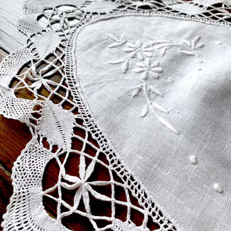 テーブルセンター ドイリー 飾りの敷物 フランスリネン レース編み 刺繍 -soracoya