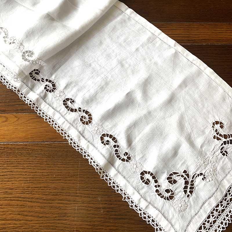 棚飾り用クロス リネン敷物 刺繍 レースの縁取り - soracoya（空