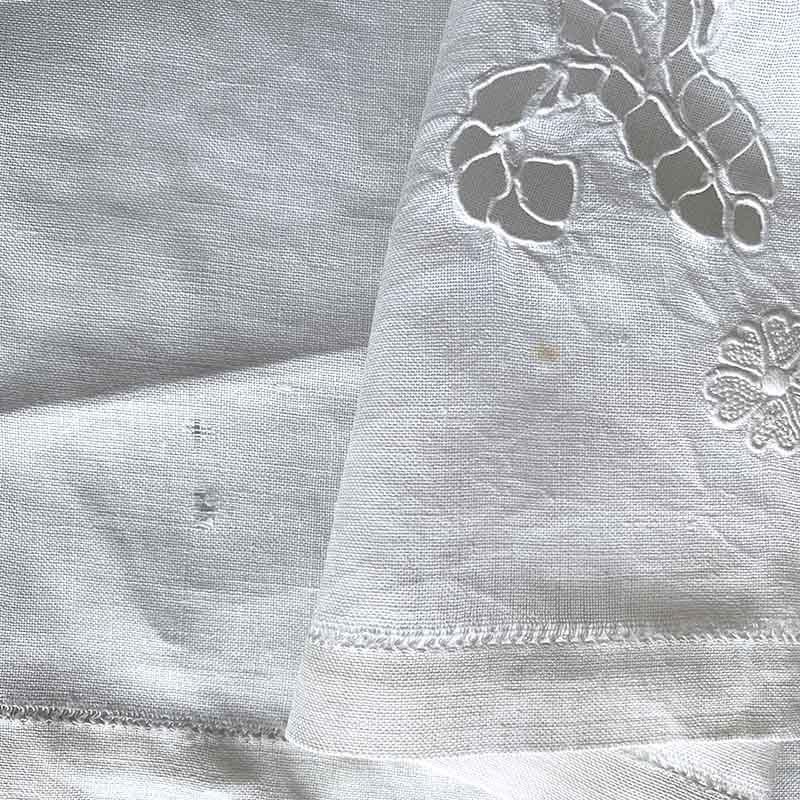棚飾り用クロス リネン敷物 刺繍 レースの縁取り - soracoya（空