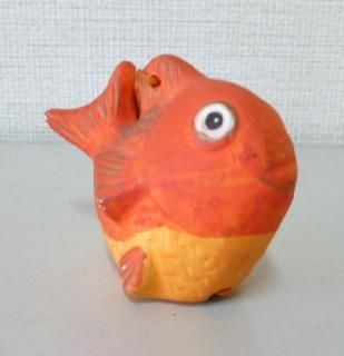 【昭和時代の全国の土鈴】107個　鋳物鈴他34個　まとめ売り 外国の方へお土産♡ 昭和時代の全国の土鈴】107個 鋳物鈴他34個 まとめ売り