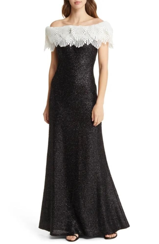 タダシショージ　ロングドレス　刺繍レース　オフショルダー　長袖　ブラック ブラック レース 長袖 タイトドレス｜TADASHI SHOJI（タダシ ショージ