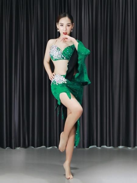 【セット販売】♡Polina♡ ベリーダンス衣装 & ファンベール アミーラルージュ ベリーダンスコスチューム Polinaオフィシャル