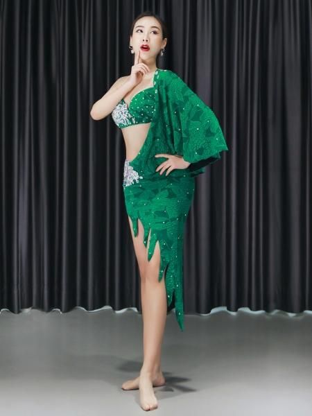 最終お値引き早い者勝ち♪POLINA⭐︎オーダーベリーダンス衣装⭐︎キッズかSサイズ ベリーダンスヴィーナス