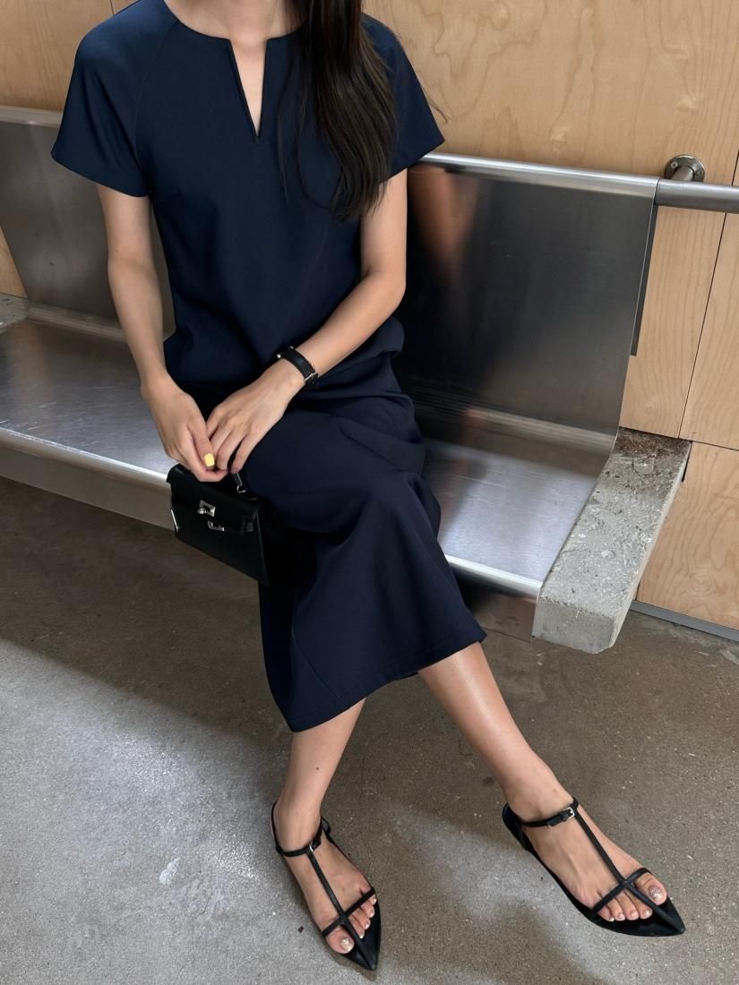 KEY NECK I LINE DRESS - BIRTHDAY BASH