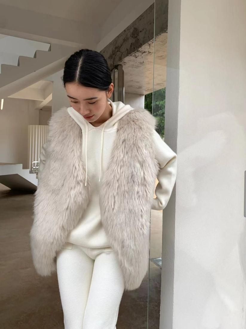 【受注生産】VEGAN FUR GILET IVORY - BIRTHDAY BASH