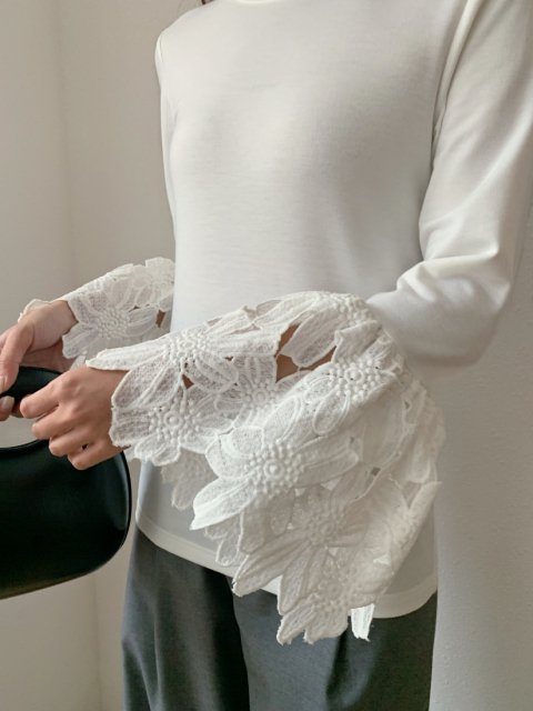 FLARE SLEEVE in FLOWER