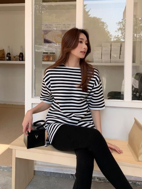 50% OFFBORDER OVERSIZE KNIT<img class='new_mark_img2' src='https://img.shop-pro.jp/img/new/icons41.gif' style='border:none;display:inline;margin:0px;padding:0px;width:auto;' />