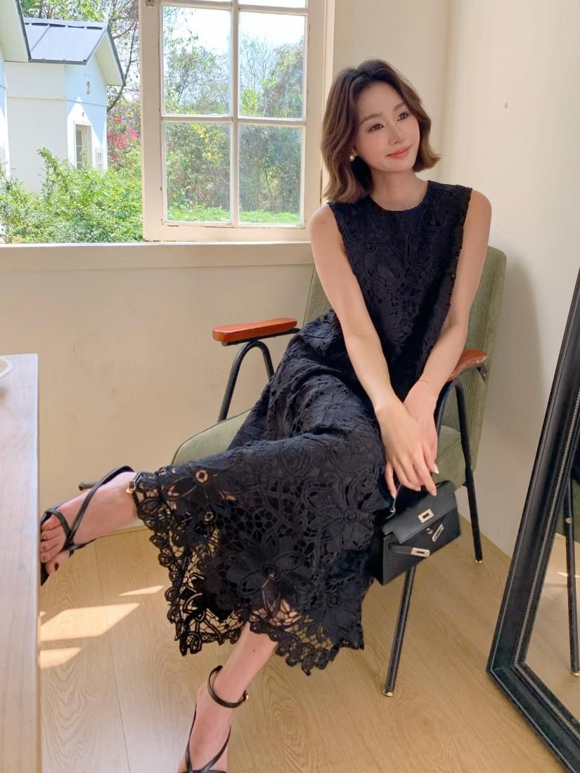 BB LACE DRESS - BIRTHDAY BASH
