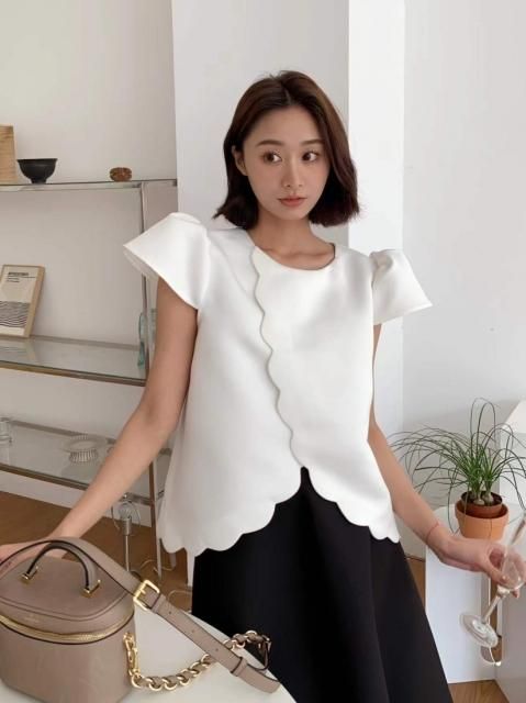 ڿ̸FRONT SCALLOPED TOPS