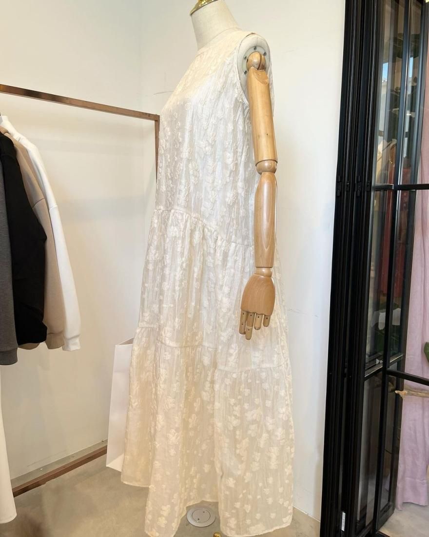 LADY TIERED DRESS - BIRTHDAY BASH