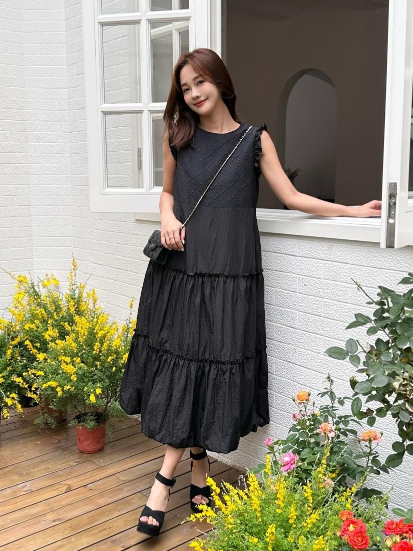 Amya FRILL TIERED DRES/birthday bash
