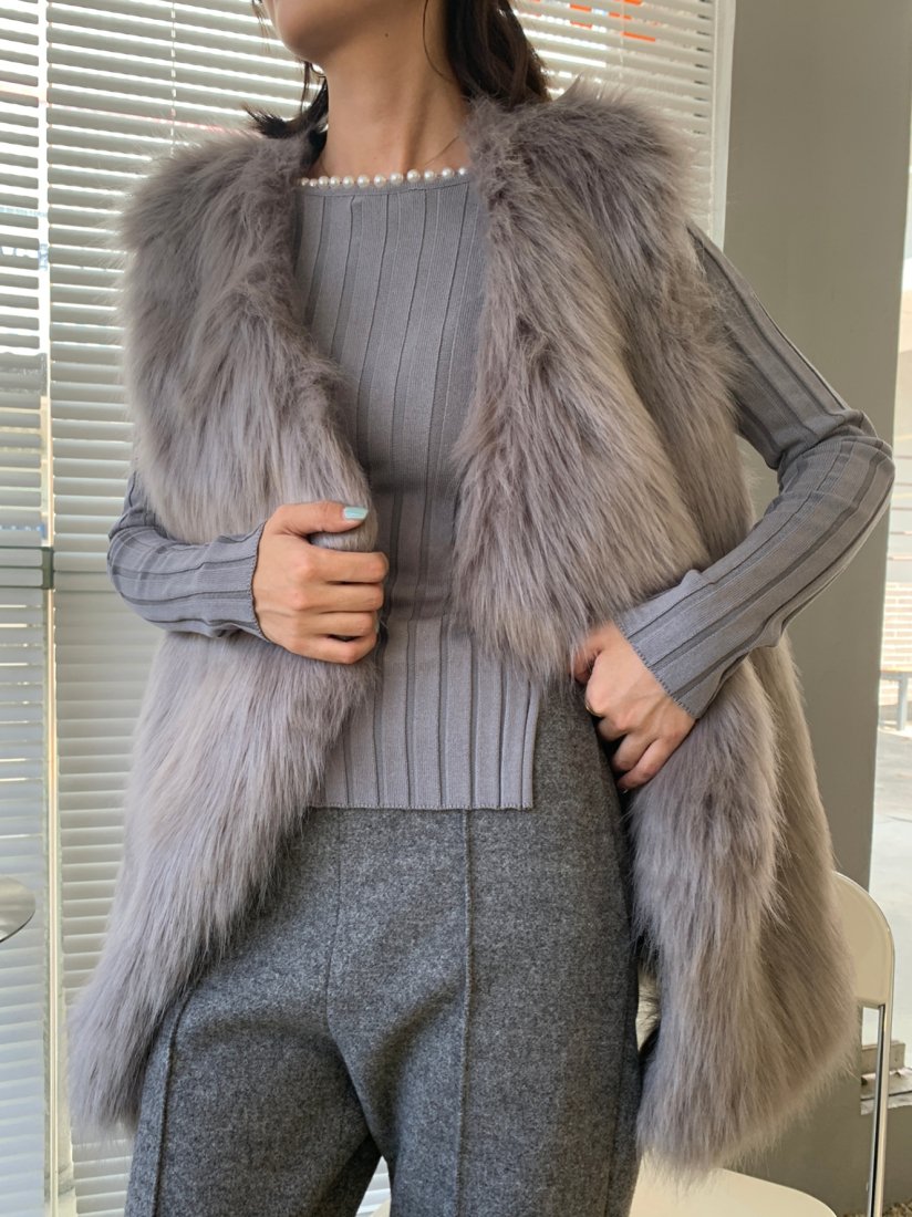 VEGAN FUR GILET GRAY 新品未使用