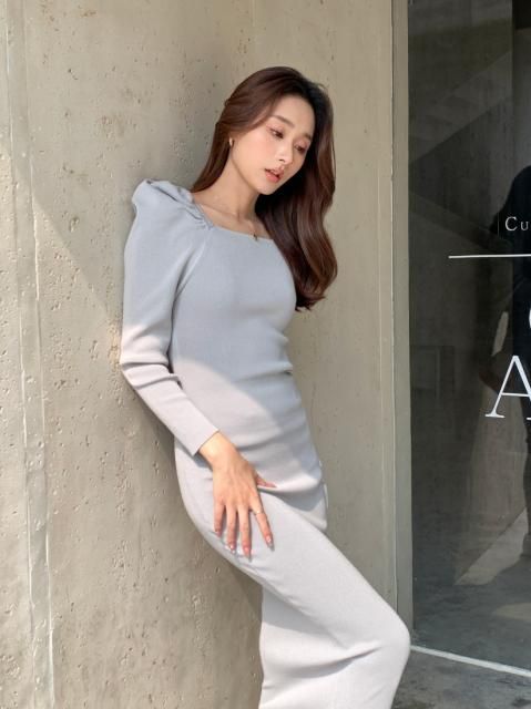 PUFF SHOULDER TIGHT KNIT DRESS